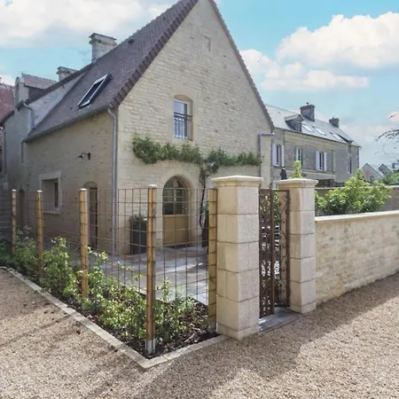 Maison Normande De Charme Avec Jardin Prive A 10 Min De Bayeux 펜션 *