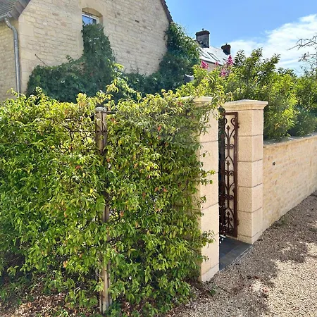 펜션 Maison Normande De Charme Avec Jardin Prive A 10 Min De Bayeux Putot-en-Bessin